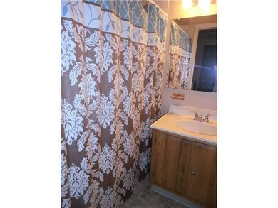 Master Bath/Spa.