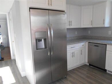 217b Marsh Rd unit B, Pelham, NH 03076 - photo 3