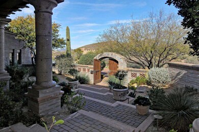 003_Entry Courtyard
