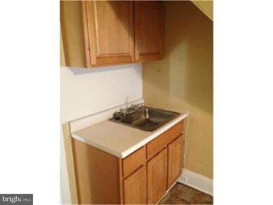 25 Main St unit 3, Darby, PA 19023 - photo 5