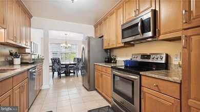 11354 Empire Ln, Rockville, MD 20852 - photo 4