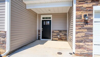 82 Creekview Rd, Hendersonville, NC 28792 - photo 3