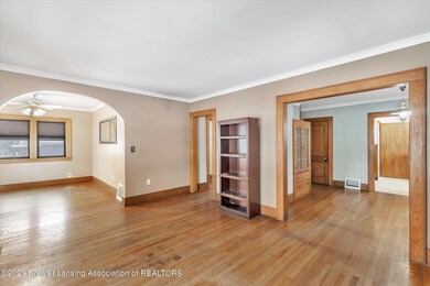 10-318 Wayburn Rd-windowstill-realestate