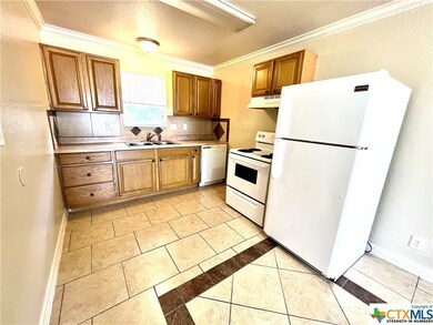 705 N 4th St, Copperas Cove, TX 76522 - photo 5