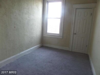 421 Edgewood St, Baltimore, MD 21229 - photo 6