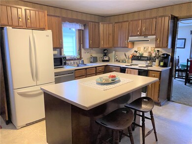 122 Maple Dr, Edinboro, PA 16412 - photo 3