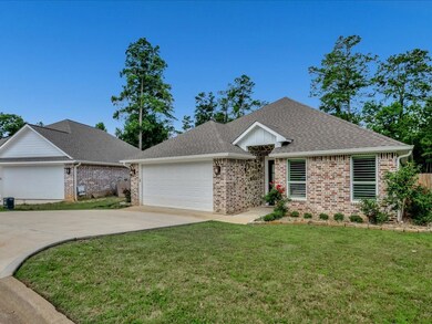 829 Village Gate Cir, Nacogdoches, TX 75961 - photo 4