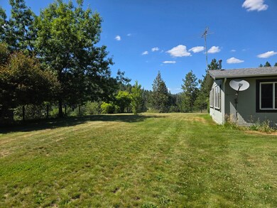 4377 Whittier Rd, Clayton, WA 99110 - photo 6