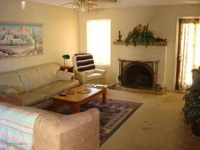 LIVING ROOM AREA