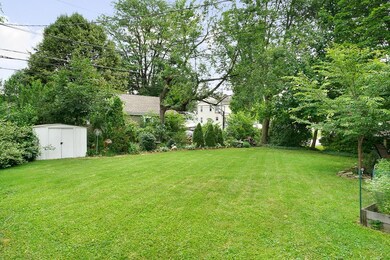 288_Chatham-backyard Aly Hartung