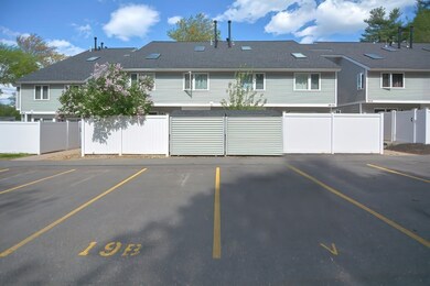 19 Meadow Pond Dr unit B, Leominster, MA 01453 - photo 3