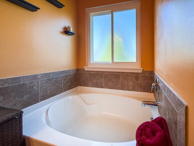 445 E Becker Place, Sycamore, IL 60178 - photo 5