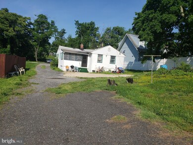 2116 Spaulding Ave, Suitland, MD 20746 - photo 4