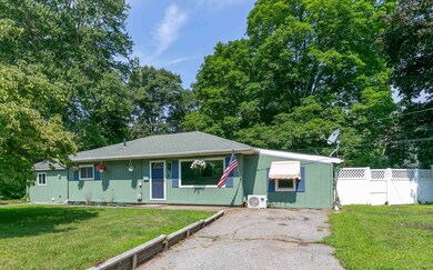 55 Sherry St, Whitinsville, MA 01588 - photo 3