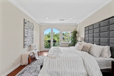 21488 1/2 Arcos Dr, Woodland Hills, CA 91364 - photo 7