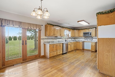 14-web-or-mls-013_NHM09852