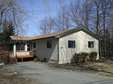 1435 Waterfront Dr, Tobyhanna, PA 18466 - photo 5