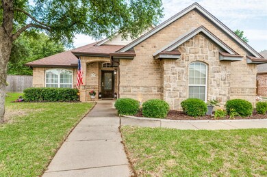 7405 Comis Dr, North Richland Hills, TX 76182 - photo 2