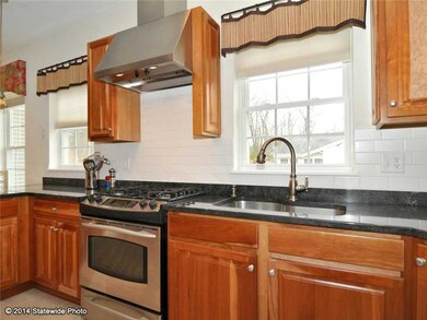 19 Cambridge Cir unit 53, Smithfield, RI 02917 - photo 7