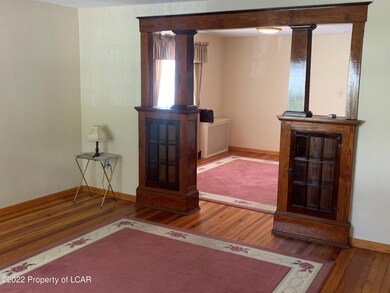 305 Andover St, Wilkes Barre, PA 18702 - photo 6