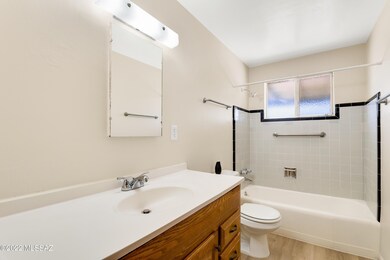 3502 N Olive (12)