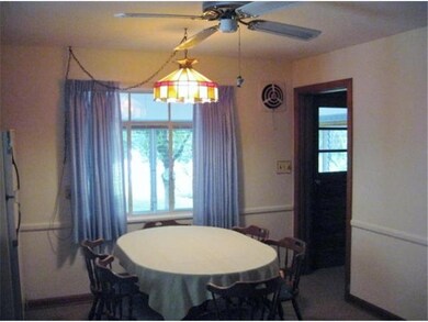 3030 Midland Dr, Erie, PA 16506 - photo 4