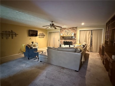 FAMILY ROOM 1