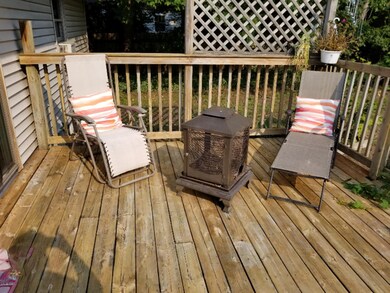 15228 3rd back deck