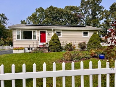 22 Jameson St, Fairhaven, MA 02719 - photo 2