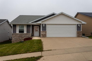 7849 S Westbrook Dr, Dubuque, IA 52002 - photo 6