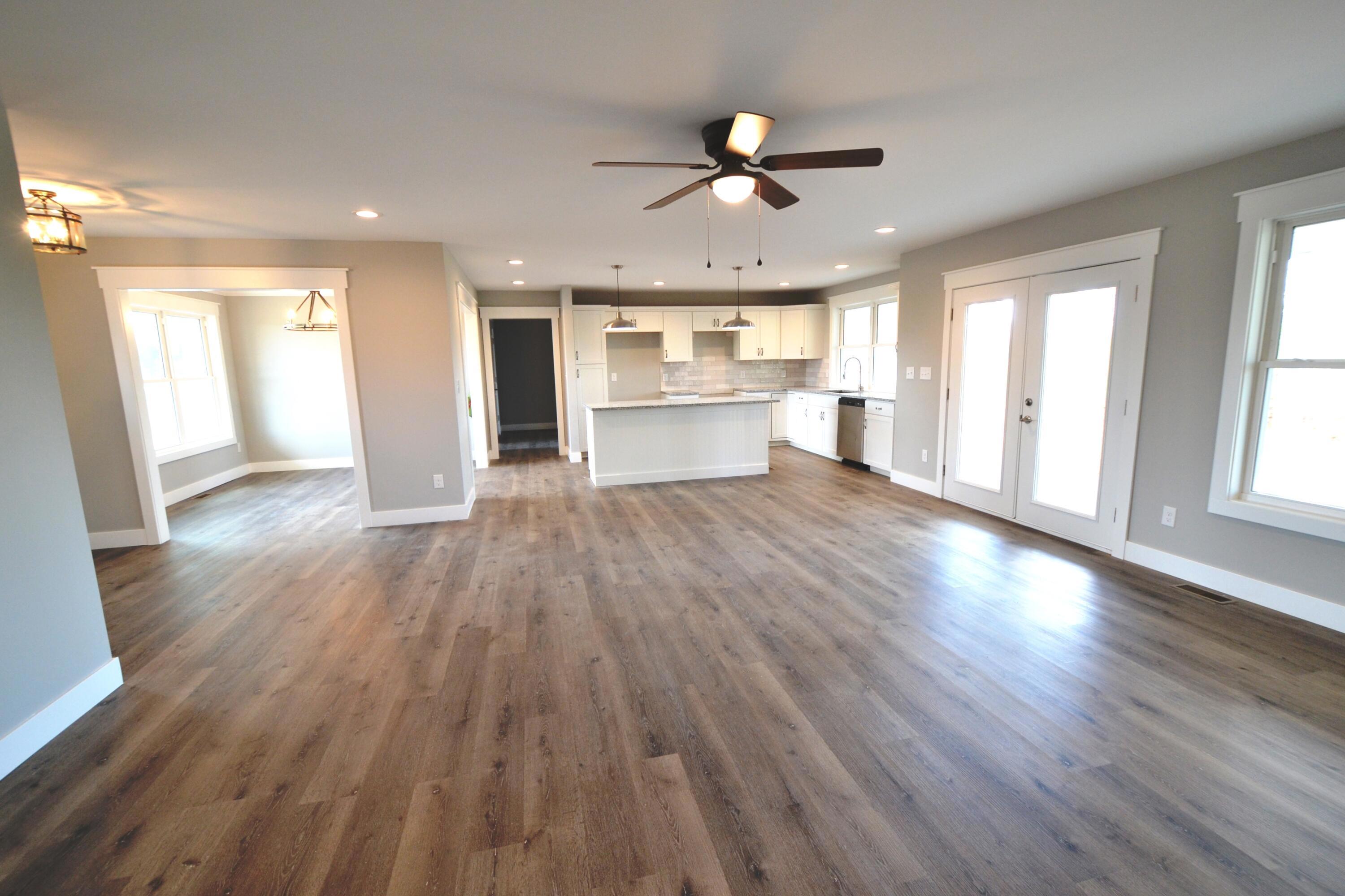 566 Harvest Ln, Harrodsburg, KY 40330 - photo 4