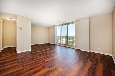 2233 S Highland Ave unit H0605, Lombard, IL 60148 - photo 3