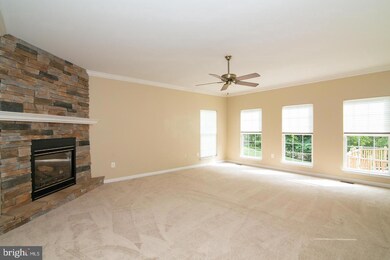 3018 Desert Palm Ct, Dumfries, VA 22026 - photo 4