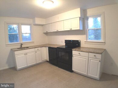 560 Berlin Rd, Clementon, NJ 08021 - photo 4