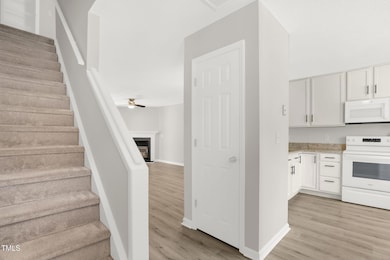 4-web-or-mls-5625 Fieldcross Ct-4