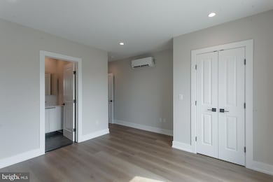 3849 Fairmount Ave unit 3, Philadelphia, PA 19104 - photo 7