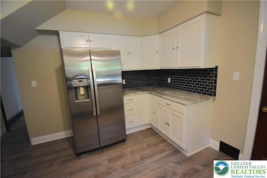 375 Lw Shawnee Ave, Easton, PA 18042 - photo 6