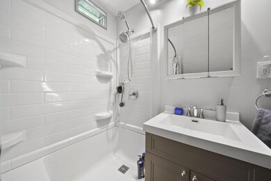 613 Backus St, Jackson, MI 49202 - photo 7