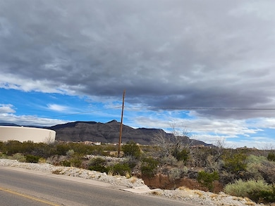 1300 Ocotillo Dr, Alamogordo, NM 88310 - photo 4