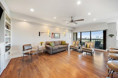 The Spires unit 2502, Houston, TX 77030 - photo 3