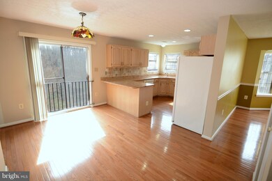 7103 Willow Hill Dr, Capitol Heights, MD 20743 - photo 7