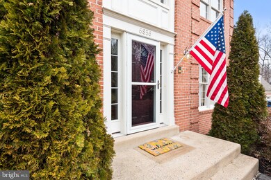 6856 Compton Heights Cir, Clifton, VA 20124 - photo 2