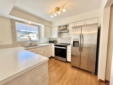 9112 E Amherst Dr unit B, Denver, CO 80231 - photo 2