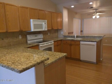 4670 W Geronimo St, Chandler, AZ 85226 - photo 2