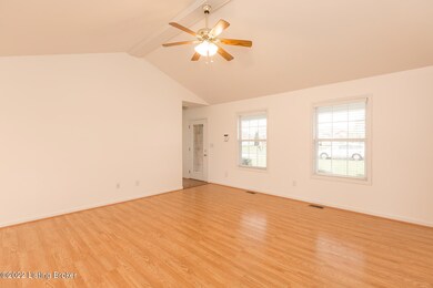 208 Farmview Dr, Mount Washington, KY 40047 - photo 6