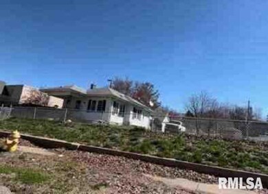 3125 10th St, Rock Island, IL 61201 - photo 2