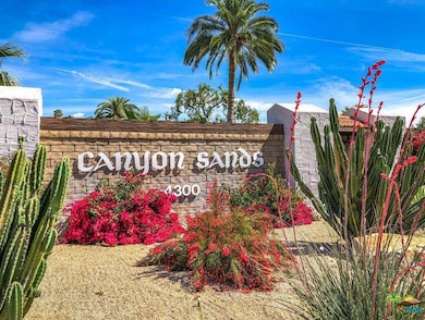 2350 Miramonte Cir E unit E, Palm Springs, CA 92264 - photo 3