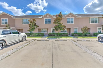 27528 Desert Willow Way, Wesley Chapel, FL 33544 - photo 2