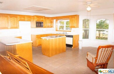 593 Lonesome Oak Dr, Copperas Cove, TX 76522 - photo 7