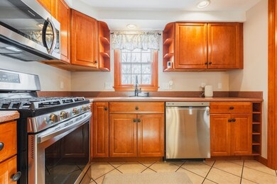 17 Winslow St, Shrewsbury, MA 01545 - photo 7